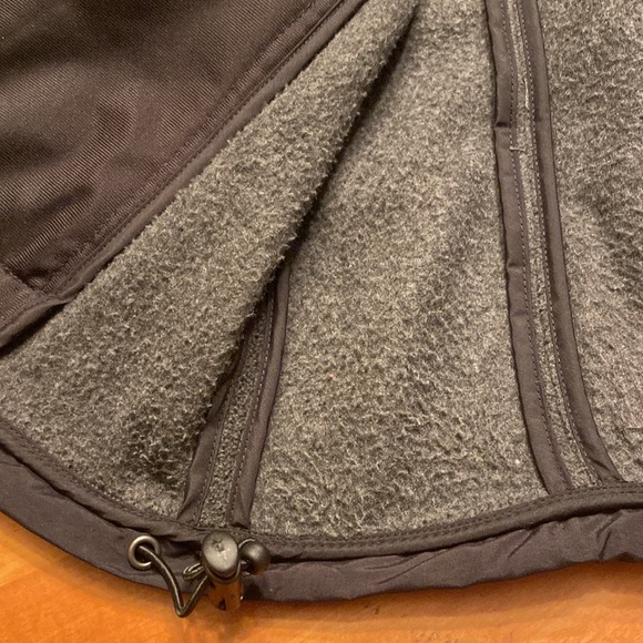 Calvin Klein Performance Fleece Nylon Jacket - Picture 9 of 10